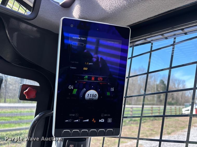 image for item DT0096 2021 Case SV280B skid steer loader