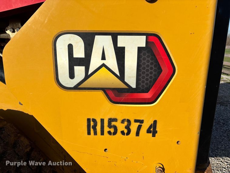 image for item DT0097 2022 Caterpillar 299D3 tracked skid steer loader