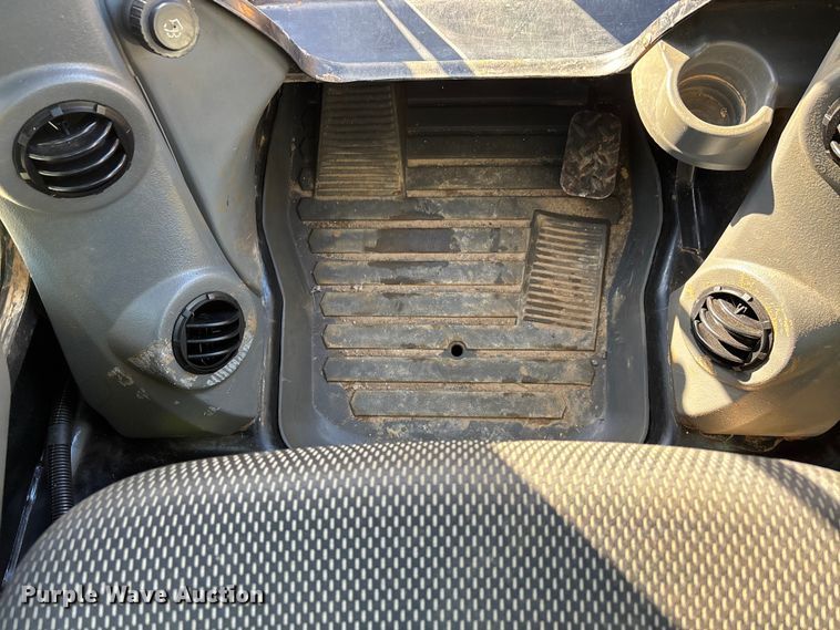 image for item DT0097 2022 Caterpillar 299D3 tracked skid steer loader