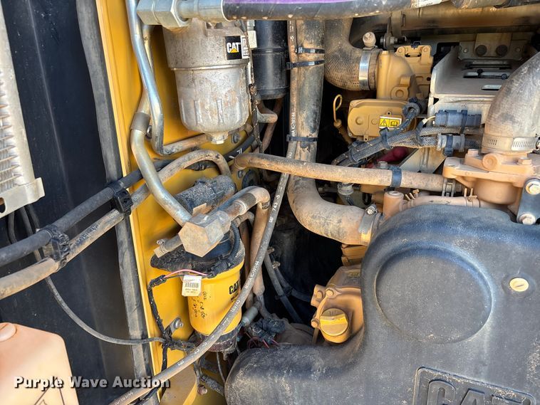 image for item DT0097 2022 Caterpillar 299D3 tracked skid steer loader