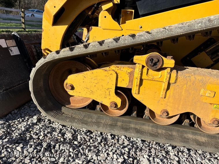 image for item DT0097 2022 Caterpillar 299D3 tracked skid steer loader
