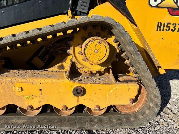 image for item DT0097 2022 Caterpillar 299D3 tracked skid steer loader