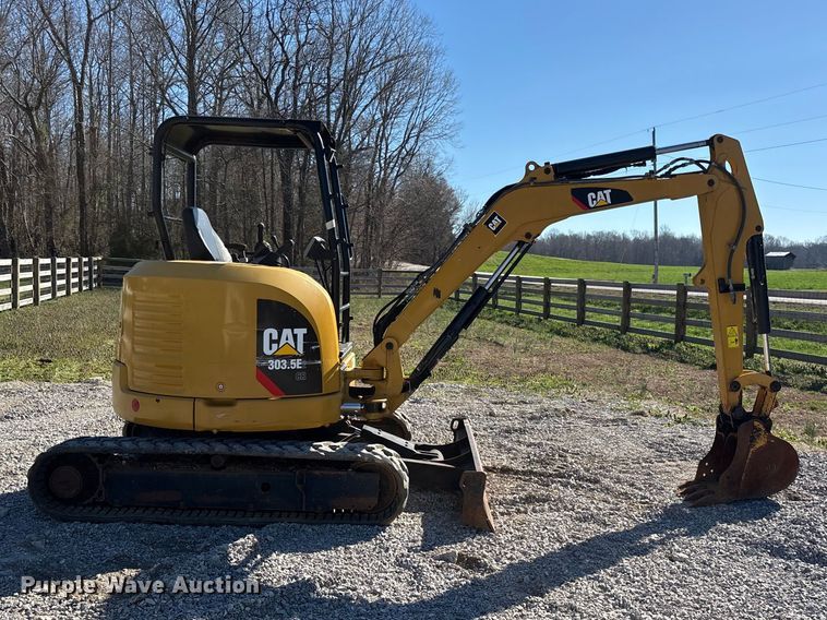 image for item DT0098 2020 Caterpillar 303.5E2 CR mini excavator