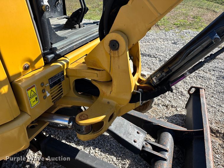 image for item DT0098 2020 Caterpillar 303.5E2 CR mini excavator