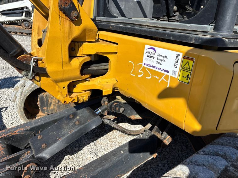 image for item DT0098 2020 Caterpillar 303.5E2 CR mini excavator