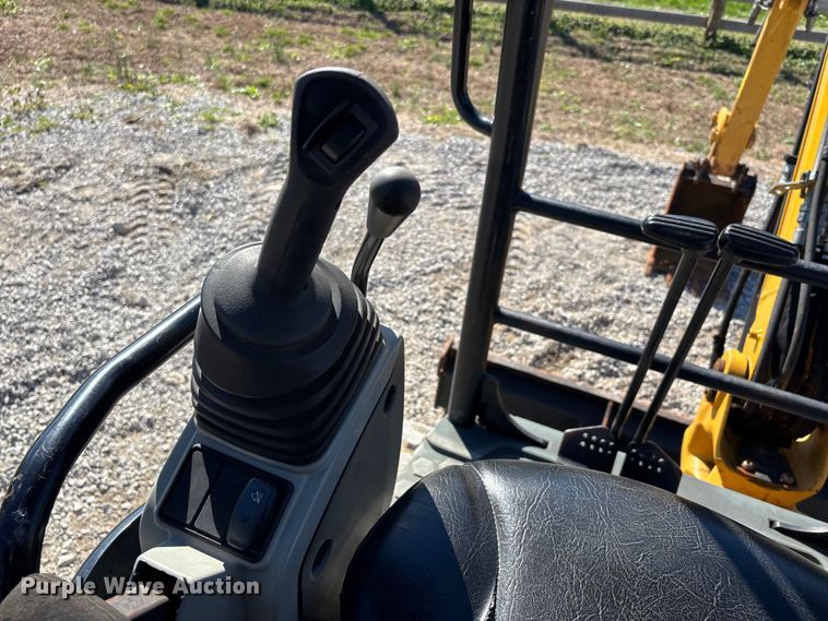 image for item DT0098 2020 Caterpillar 303.5E2 CR mini excavator