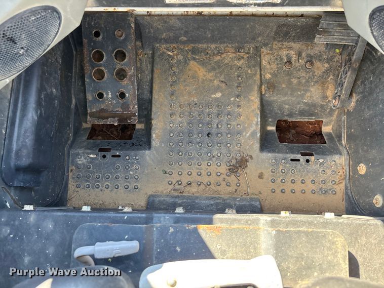 image for item DT0099 2019 Bobcat T590 tracked skid steer loader