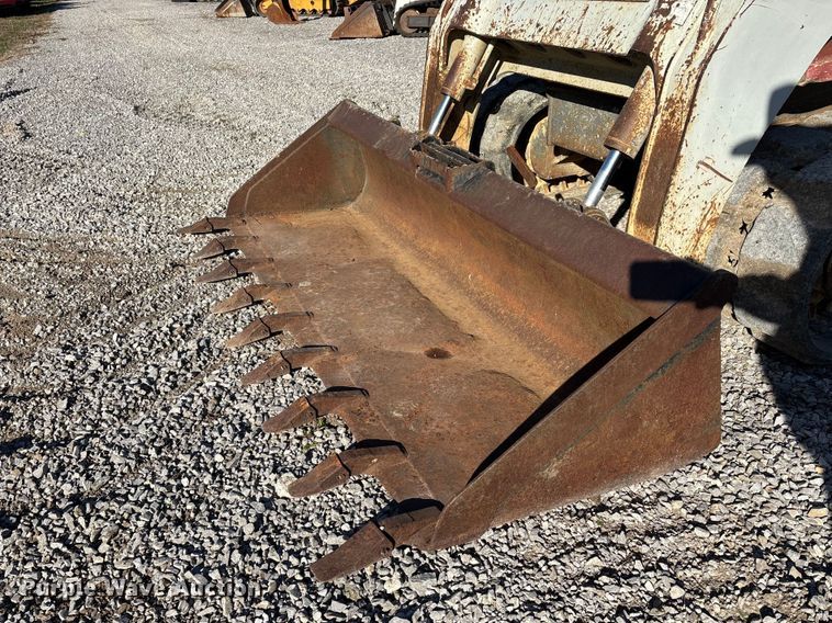 image for item DT0100 2007 Takeuchi TL150 tracked skid steer loader