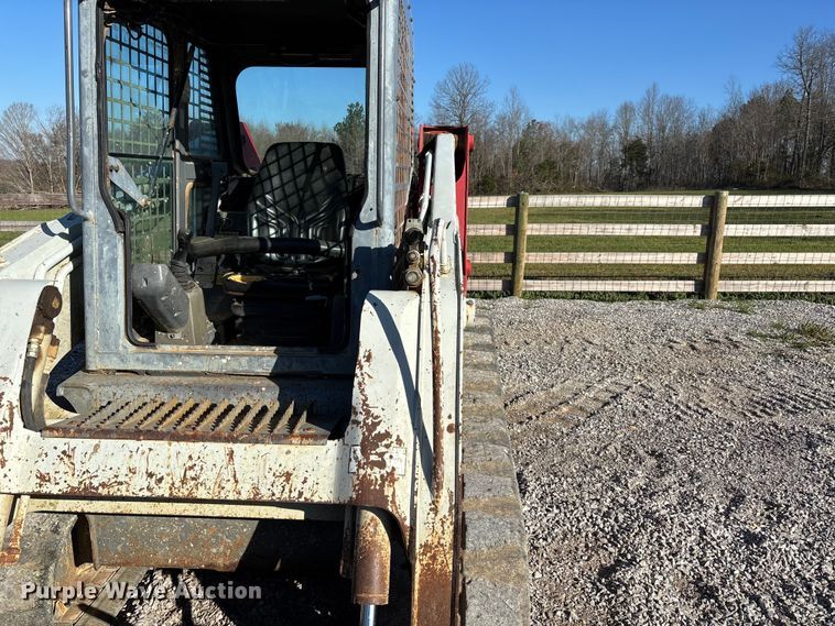 image for item DT0100 2007 Takeuchi TL150 tracked skid steer loader