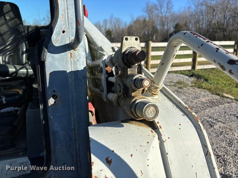 image for item DT0100 2007 Takeuchi TL150 tracked skid steer loader