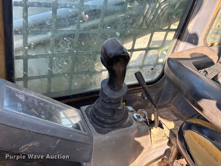 image for item DT0100 2007 Takeuchi TL150 tracked skid steer loader