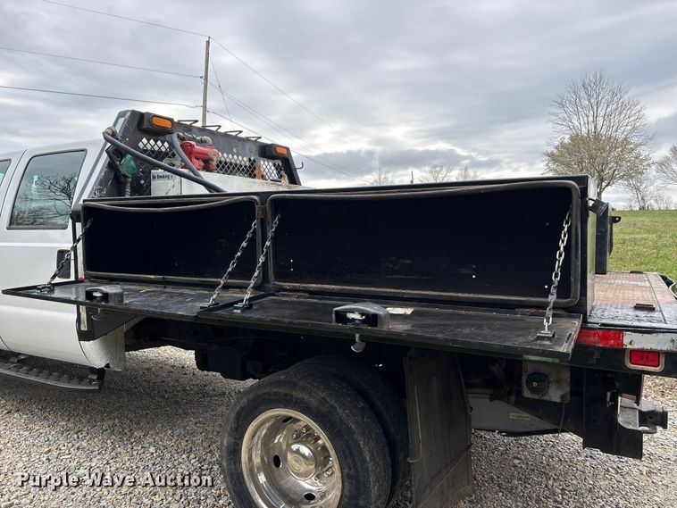 image for item DT0123 2011 Ford F550 Crew Cab flatbed truck