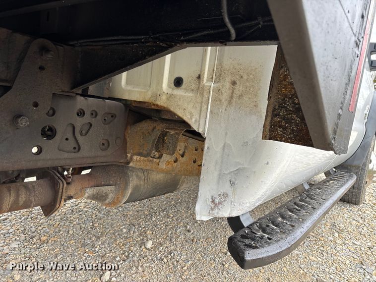 image for item DT0123 2011 Ford F550 Crew Cab flatbed truck