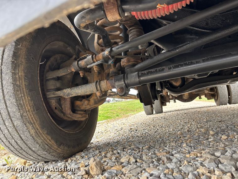 image for item DT0123 2011 Ford F550 Crew Cab flatbed truck