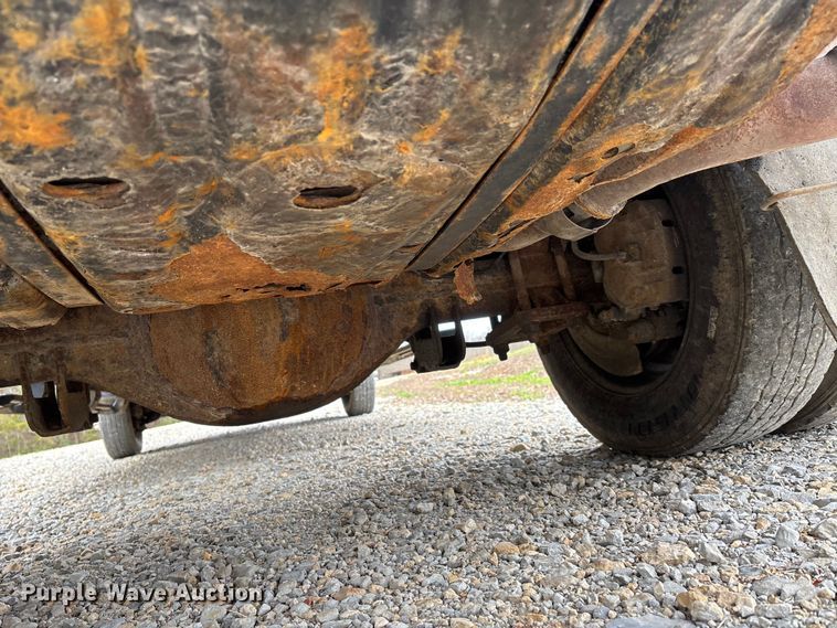 image for item DT0123 2011 Ford F550 Crew Cab flatbed truck