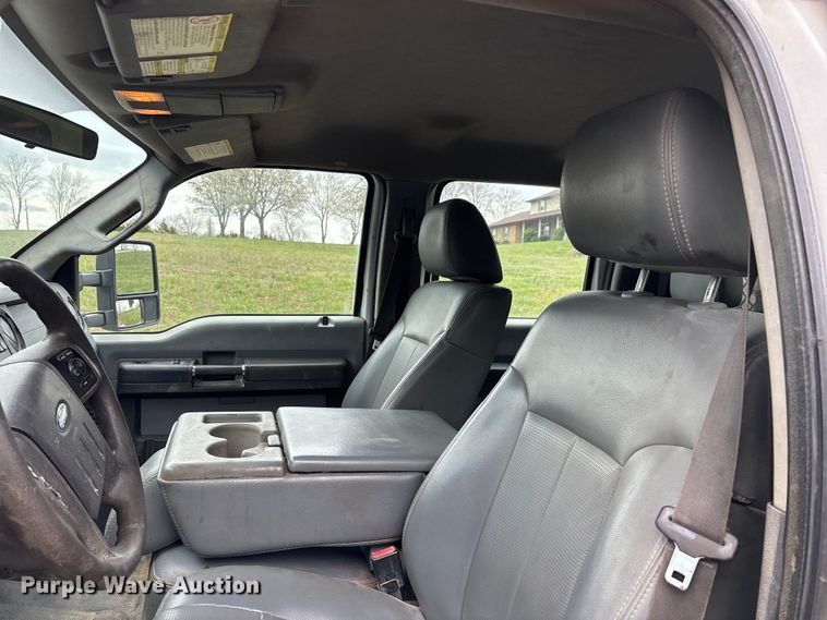 image for item DT0123 2011 Ford F550 Crew Cab flatbed truck