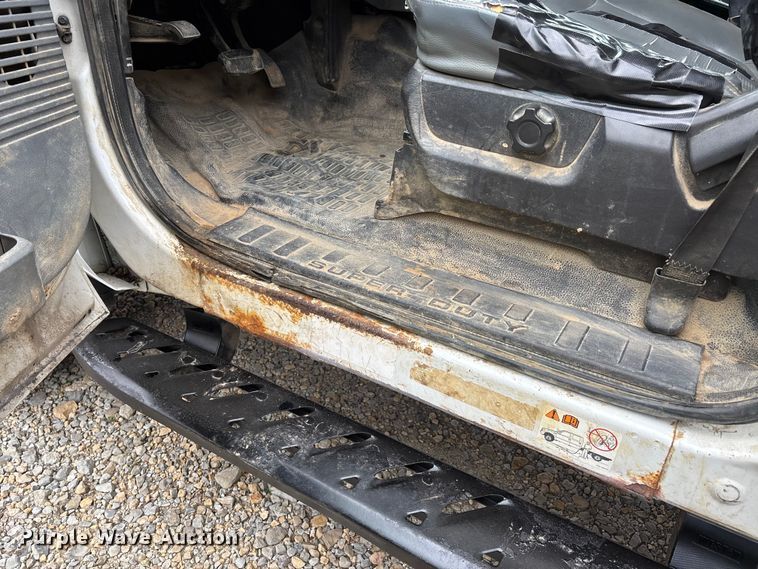 image for item DT0123 2011 Ford F550 Crew Cab flatbed truck