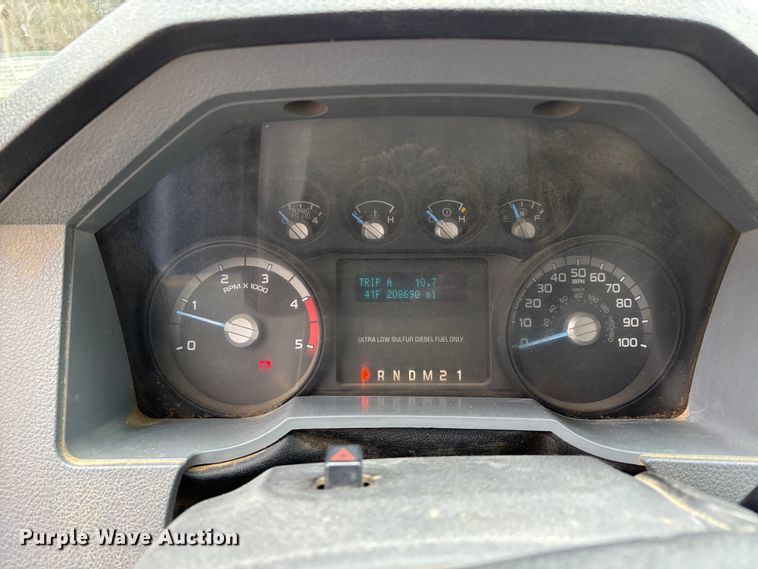 image for item DT0123 2011 Ford F550 Crew Cab flatbed truck