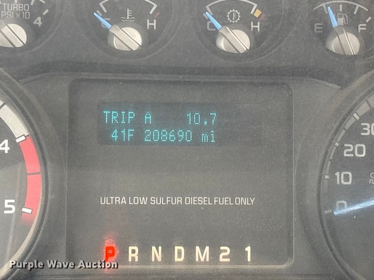 image for item DT0123 2011 Ford F550 Crew Cab flatbed truck