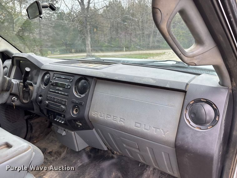 image for item DT0123 2011 Ford F550 Crew Cab flatbed truck