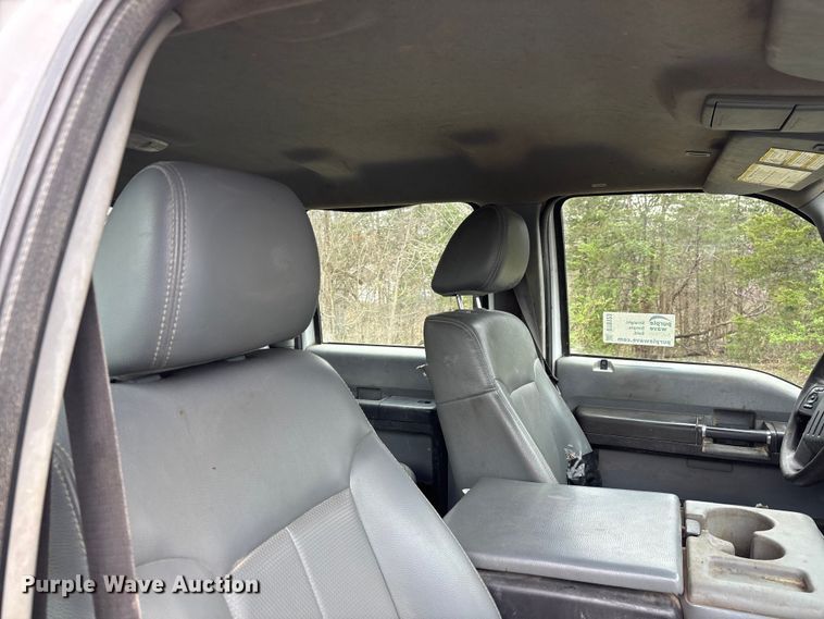 image for item DT0123 2011 Ford F550 Crew Cab flatbed truck