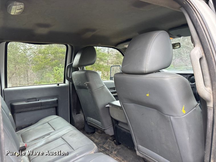 image for item DT0123 2011 Ford F550 Crew Cab flatbed truck