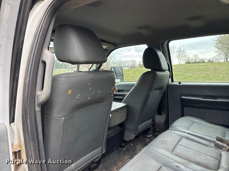 image for item DT0123 2011 Ford F550 Crew Cab flatbed truck