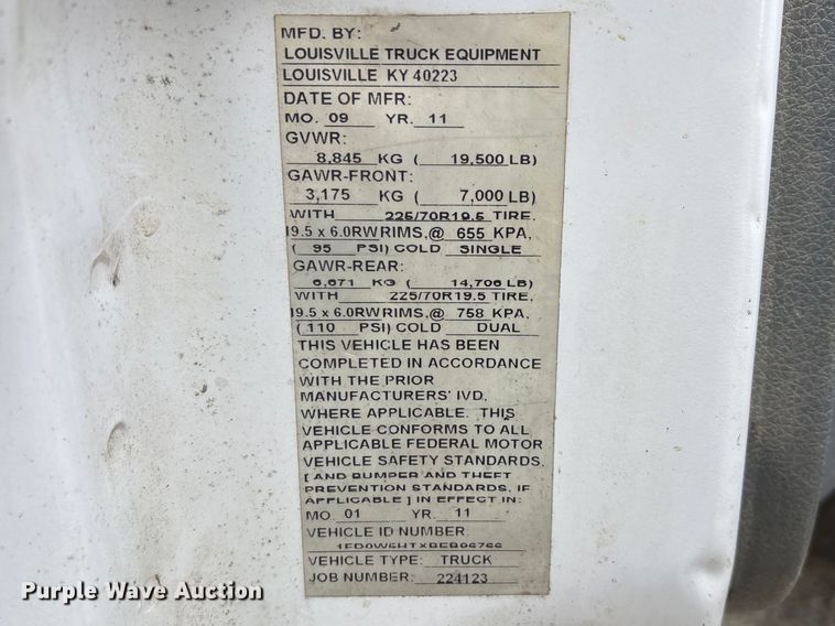 image for item DT0123 2011 Ford F550 Crew Cab flatbed truck