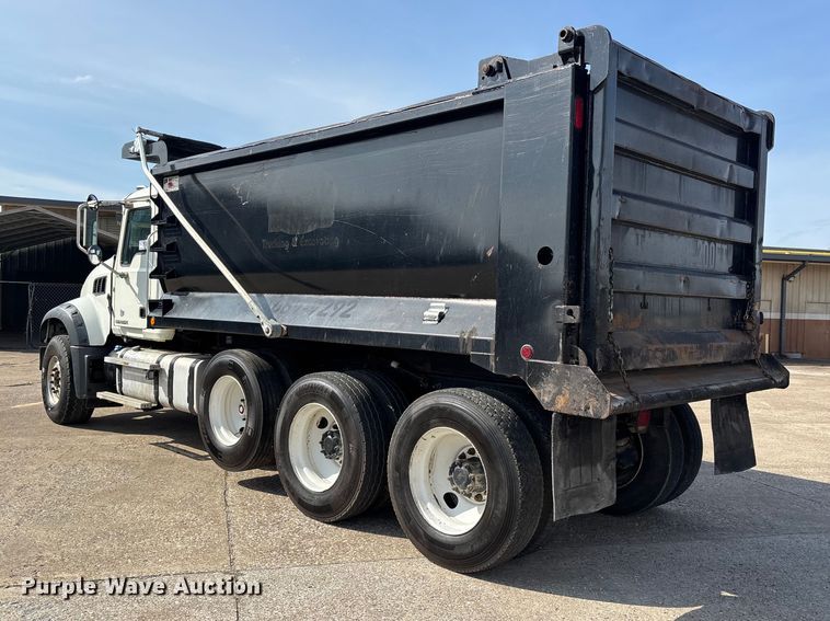 image for item DT0128 2017 Mack Granite GU713 dump truck
