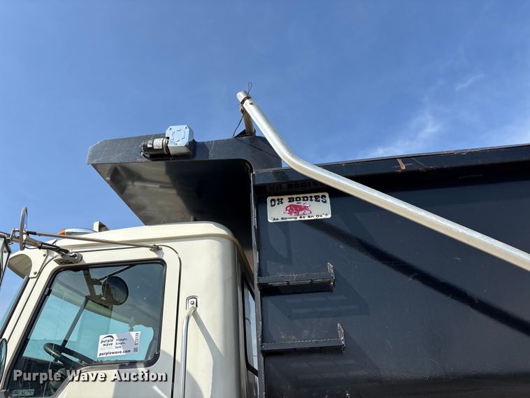 image for item DT0128 2017 Mack Granite GU713 dump truck