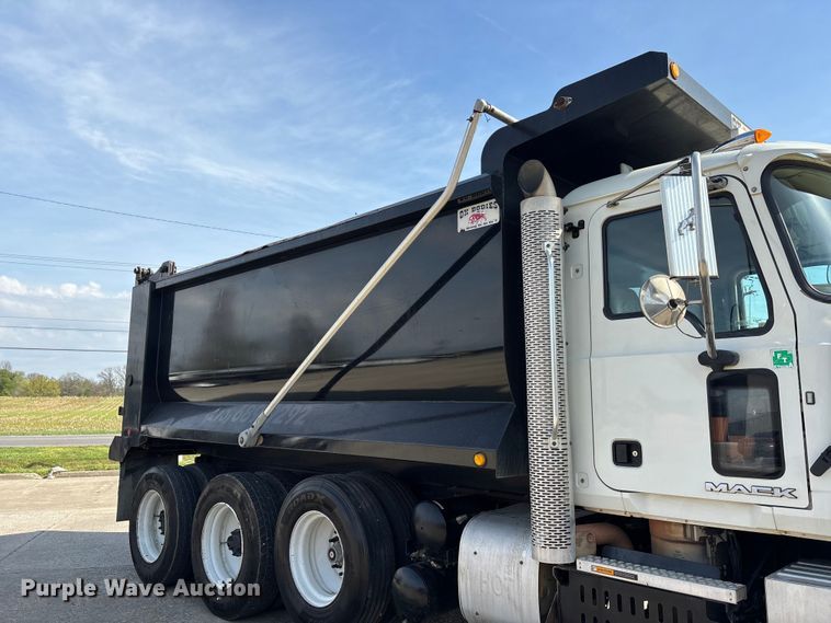 image for item DT0128 2017 Mack Granite GU713 dump truck