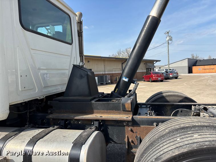 image for item DT0128 2017 Mack Granite GU713 dump truck