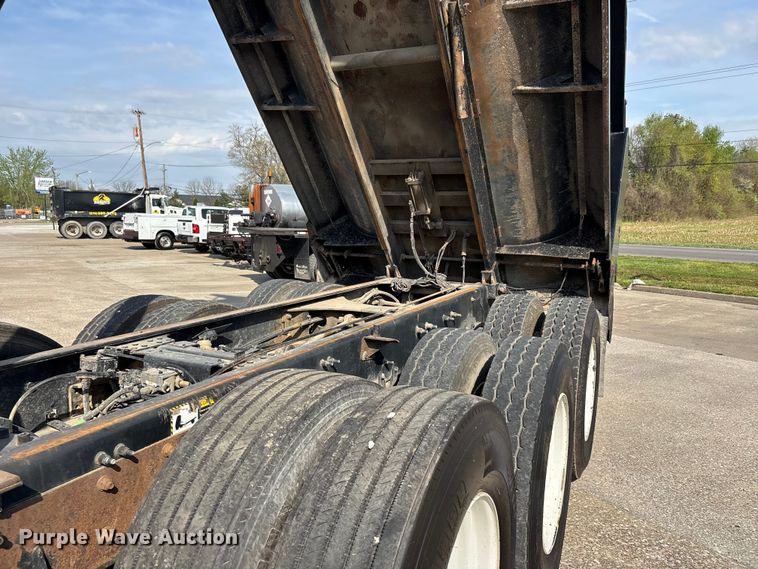 image for item DT0128 2017 Mack Granite GU713 dump truck