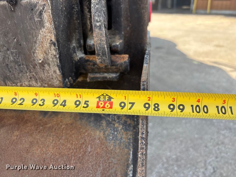 image for item DT0128 2017 Mack Granite GU713 dump truck