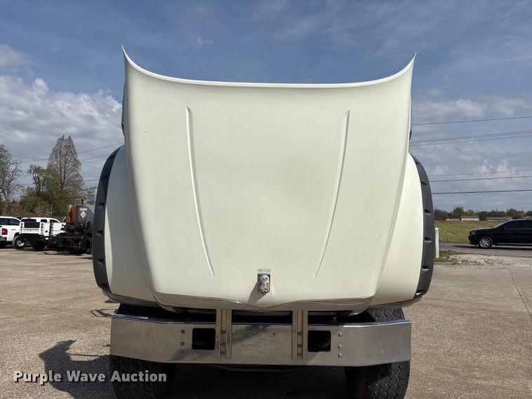 image for item DT0128 2017 Mack Granite GU713 dump truck