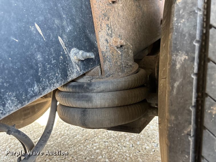 image for item DT0128 2017 Mack Granite GU713 dump truck