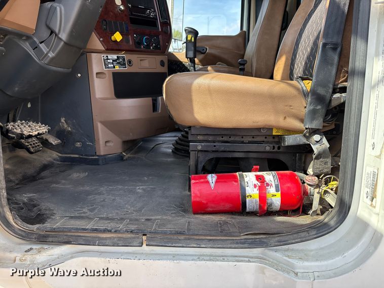 image for item DT0128 2017 Mack Granite GU713 dump truck