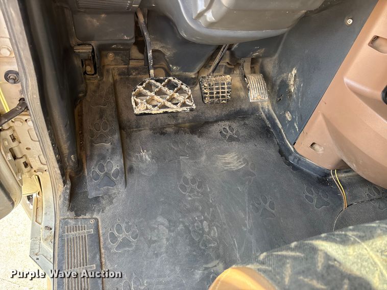 image for item DT0128 2017 Mack Granite GU713 dump truck