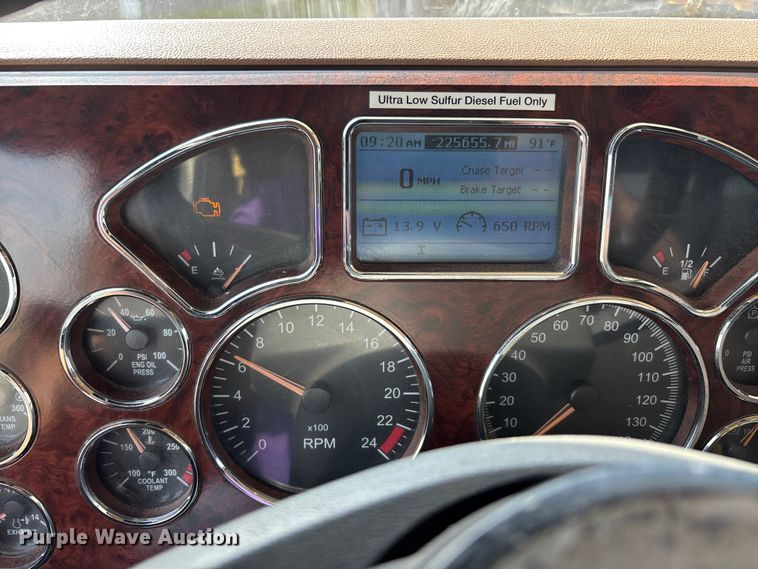 image for item DT0128 2017 Mack Granite GU713 dump truck