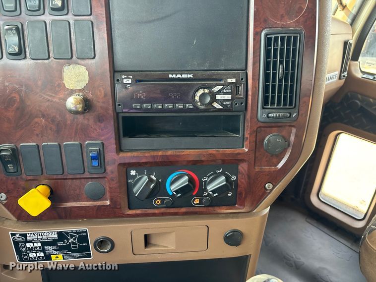 image for item DT0128 2017 Mack Granite GU713 dump truck