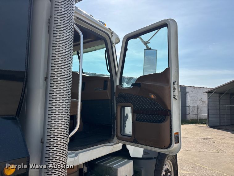 image for item DT0128 2017 Mack Granite GU713 dump truck