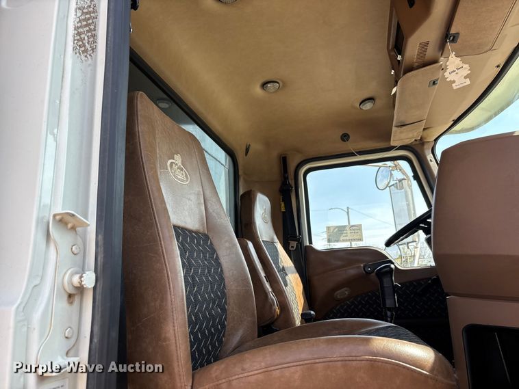 image for item DT0128 2017 Mack Granite GU713 dump truck