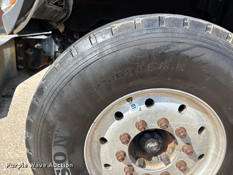 image for item DT0128 2017 Mack Granite GU713 dump truck