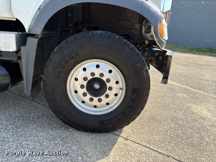 image for item DT0128 2017 Mack Granite GU713 dump truck