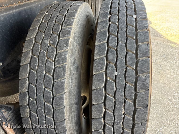 image for item DT0128 2017 Mack Granite GU713 dump truck