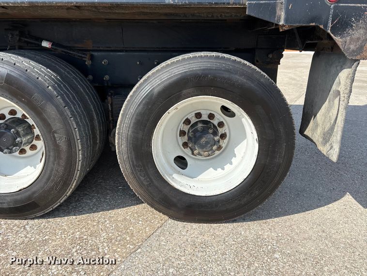 image for item DT0128 2017 Mack Granite GU713 dump truck