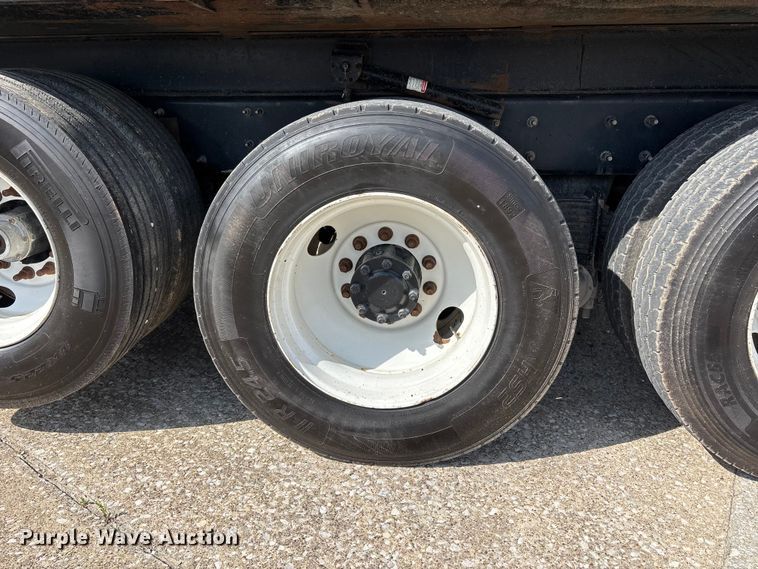 image for item DT0128 2017 Mack Granite GU713 dump truck