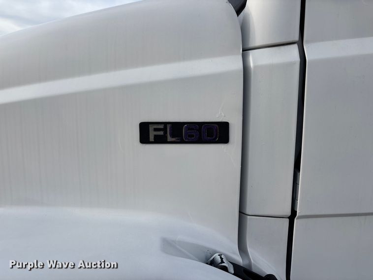 image for item DT0132 2002 Freightliner FL60 oil distributor truck