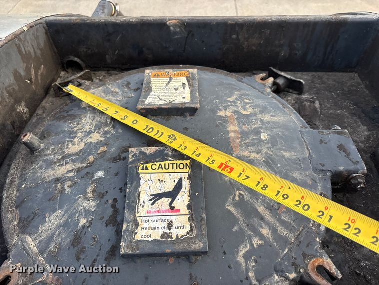 image for item DT0132 2002 Freightliner FL60 oil distributor truck