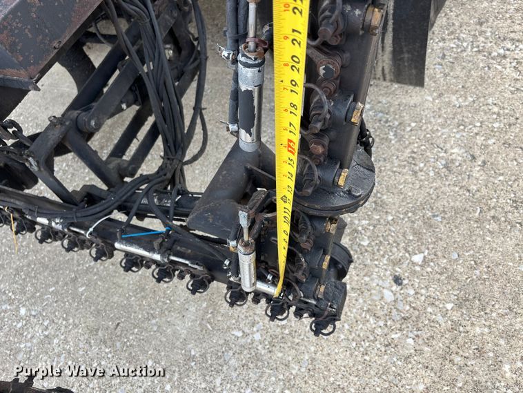 image for item DT0132 2002 Freightliner FL60 oil distributor truck